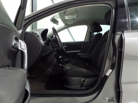 Volkswagen Polo 1.4-16V DSG Highline R-Line "Origineel NL!" Navigatie Bluetooth Cruise-control 17"Velgen Trekhaak Parkeersensoren