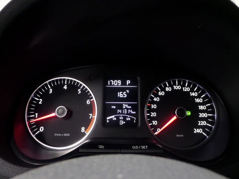 Volkswagen Polo 1.4-16V DSG Highline R-Line "Origineel NL!" Navigatie Bluetooth Cruise-control 17"Velgen Trekhaak Parkeersensoren