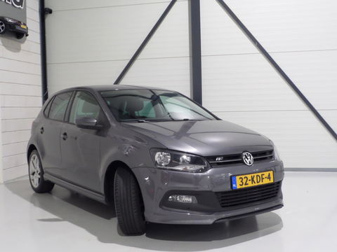 Volkswagen Polo 1.4-16V DSG Highline R-Line "Origineel NL!" Navigatie Bluetooth Cruise-control 17"Velgen Trekhaak Parkeersensoren