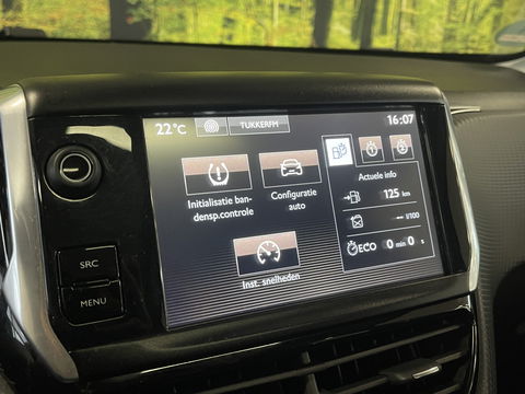 Peugeot 2008 1.2 PureTech Allure | Panoramadak | 16'' Lichtmetaal | Parkeersensoren achter | Airconditioning | Elektrische ramen | Automatische verlichting |