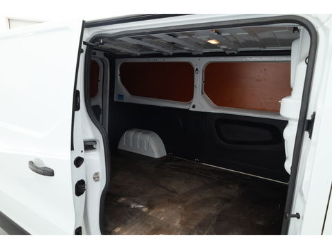 Renault Trafic 2.0 dCi 120pk L2H1 Comfort | 3pers. | Navi | Cruise | PDC | LED