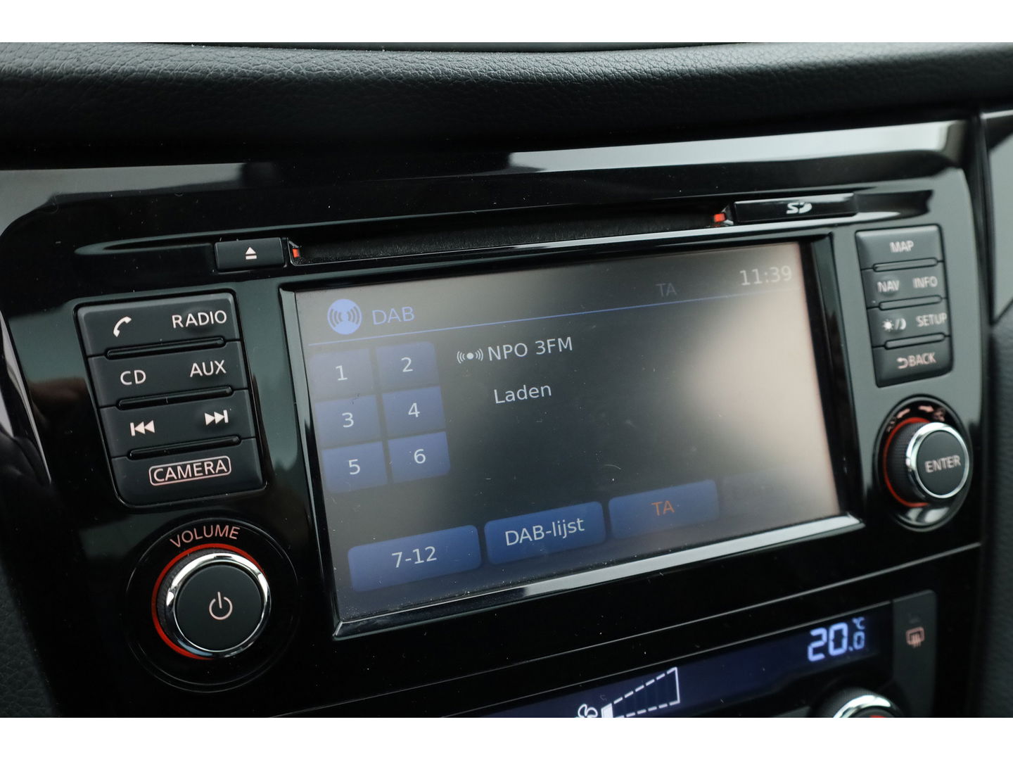 Nissan QASHQAI 1.2 Acenta | Pano | Trekhaak | 360cam | Navi | Cruise