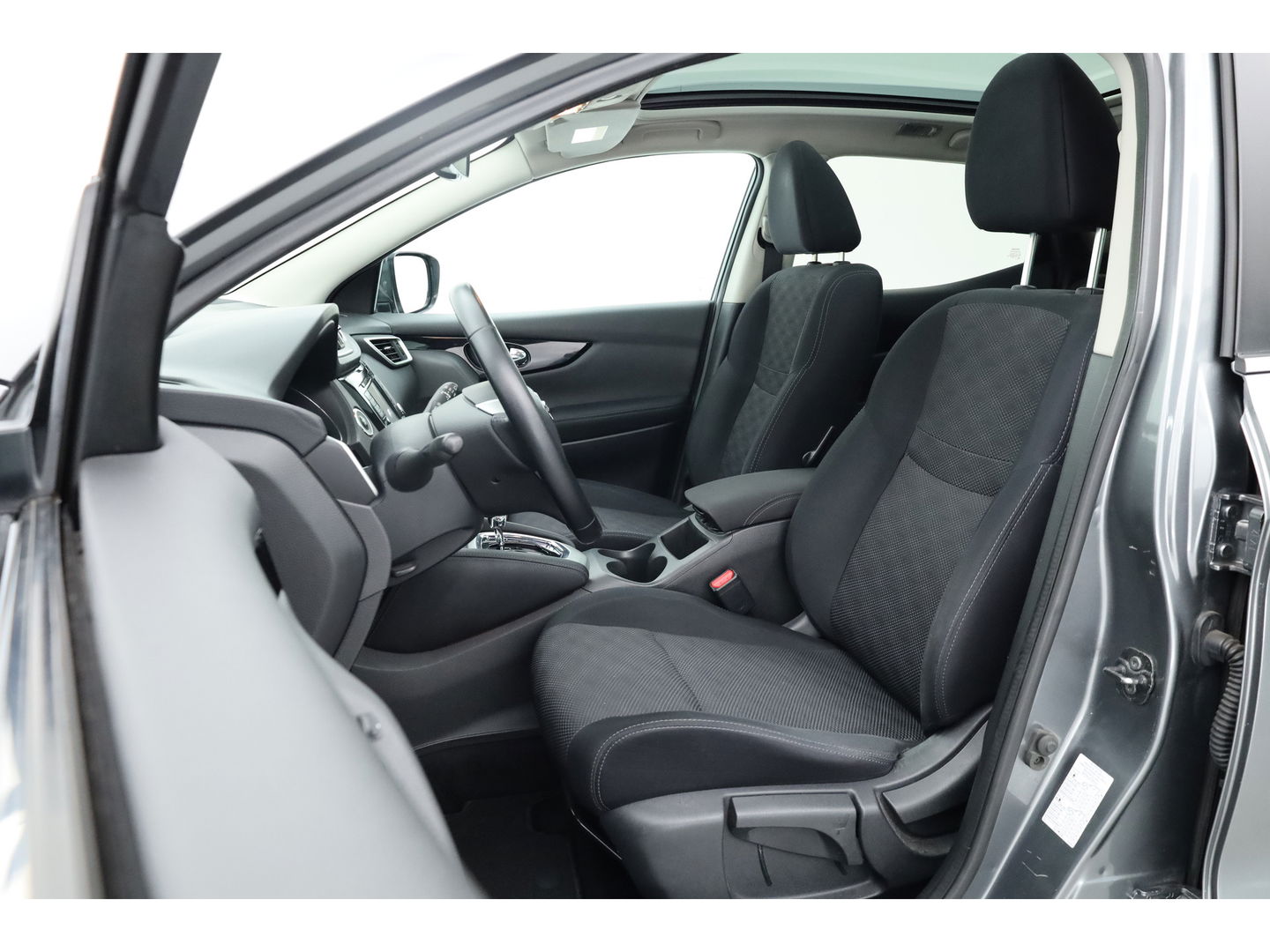 Nissan QASHQAI 1.2 Acenta | Pano | Trekhaak | 360cam | Navi | Cruise