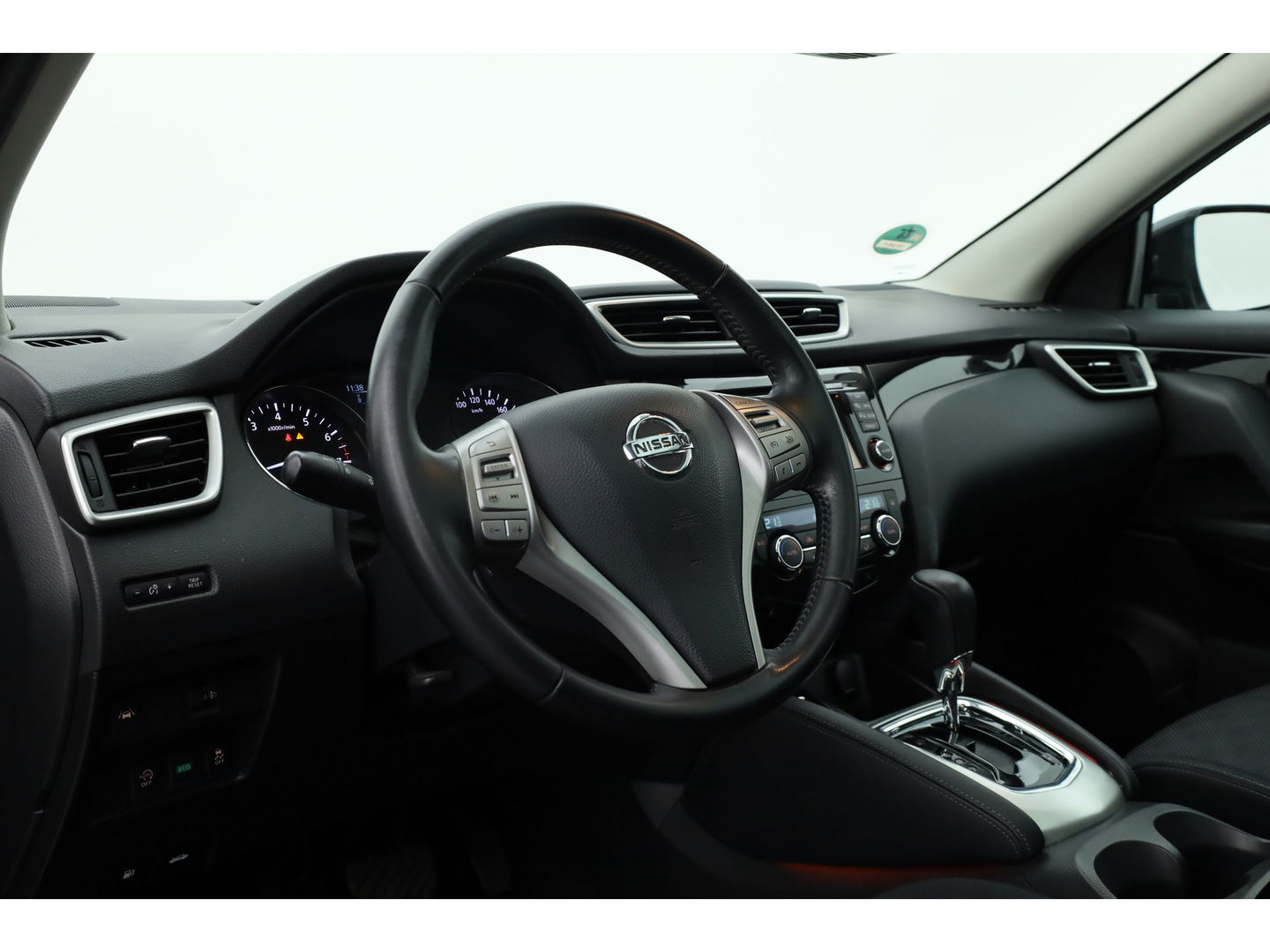 Nissan QASHQAI 1.2 Acenta | Pano | Trekhaak | 360cam | Navi | Cruise