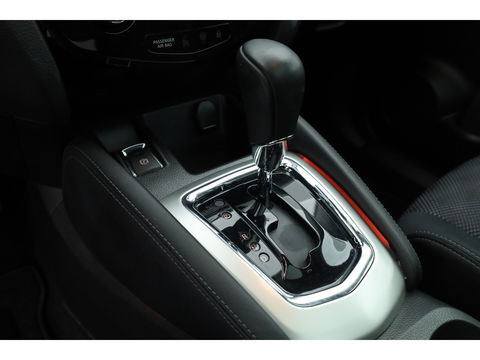 Nissan QASHQAI 1.2 Acenta | Pano | Trekhaak | 360cam | Navi | Cruise