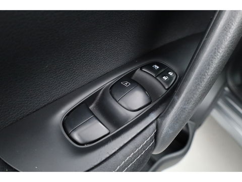 Nissan QASHQAI 1.2 Acenta | Pano | Trekhaak | 360cam | Navi | Cruise