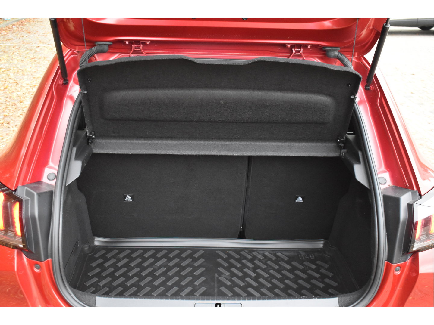 Peugeot 208 1.2 PureTech GT-Line 131 pk Pack Connect | Pano.dak | Camera | Stoelverwarming | Caplary | DAB | LM-Velgen | Full LED