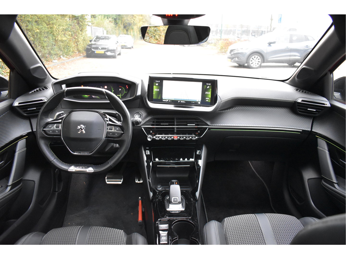 Peugeot 208 1.2 PureTech GT-Line 131 pk Pack Connect | Pano.dak | Camera | Stoelverwarming | Caplary | DAB | LM-Velgen | Full LED