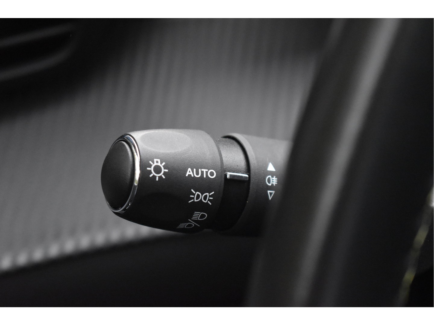 Peugeot 208 1.2 PureTech GT-Line 131 pk Pack Connect | Pano.dak | Camera | Stoelverwarming | Caplary | DAB | LM-Velgen | Full LED