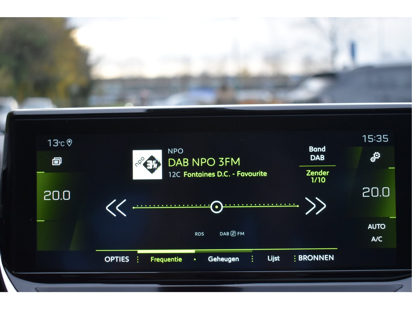 Peugeot 208 1.2 PureTech GT-Line 131 pk Pack Connect | Pano.dak | Camera | Stoelverwarming | Caplary | DAB | LM-Velgen | Full LED