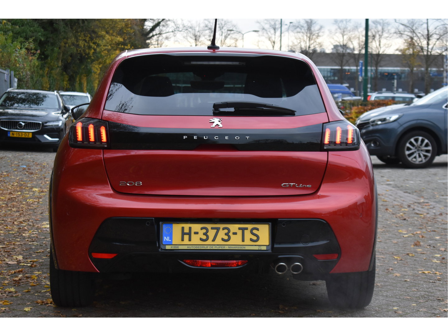 Peugeot 208 1.2 PureTech GT-Line 131 pk Pack Connect | Pano.dak | Camera | Stoelverwarming | Caplary | DAB | LM-Velgen | Full LED