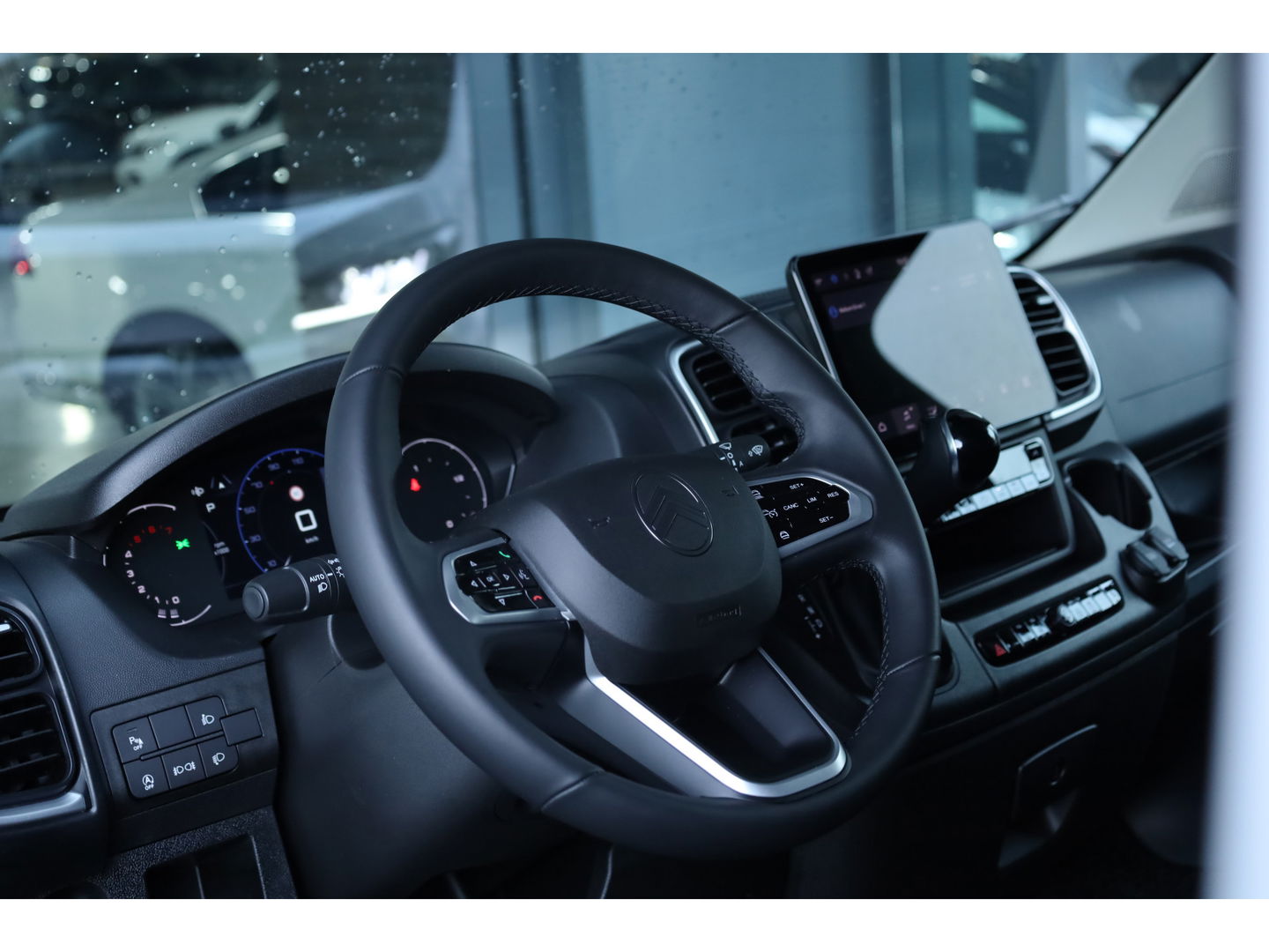 Citroën Jumper 2.2 BlueHDi 140pk L2H2 3.5t | Automaat | | Navi | Camera | Adapt.Cruise | Apple Carplay | Smart Key