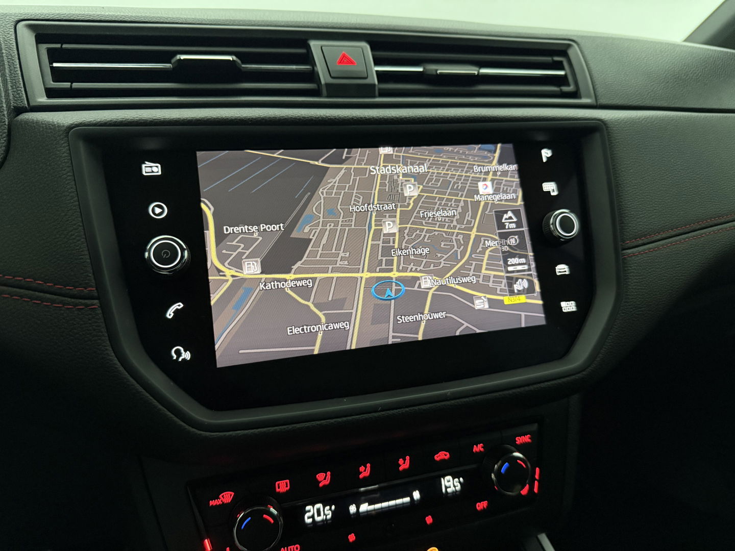 SEAT Arona 1.0 TSI FR Business Intense | Camera | Adap. Cruise | Trekh. | Stoelverw. | Sfeer | Keyless | Navi | NAP