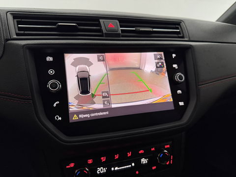 SEAT Arona 1.0 TSI FR Business Intense | Camera | Adap. Cruise | Trekh. | Stoelverw. | Sfeer | Keyless | Navi | NAP
