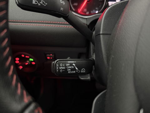 SEAT Arona 1.0 TSI FR Business Intense | Camera | Adap. Cruise | Trekh. | Stoelverw. | Sfeer | Keyless | Navi | NAP