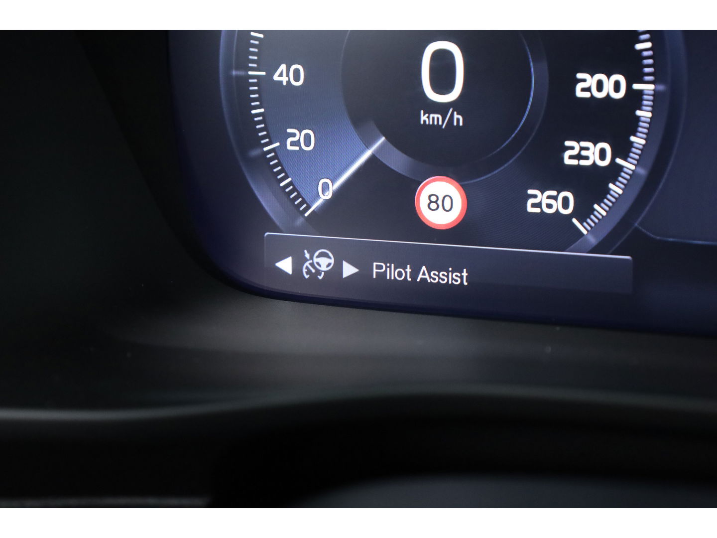 Volvo XC40 1.5 T4 Plug-in hybrid Plus Dark | 360 camera | H&K Audio | Elek. Stoelen |  Adap. cruise | Blis |