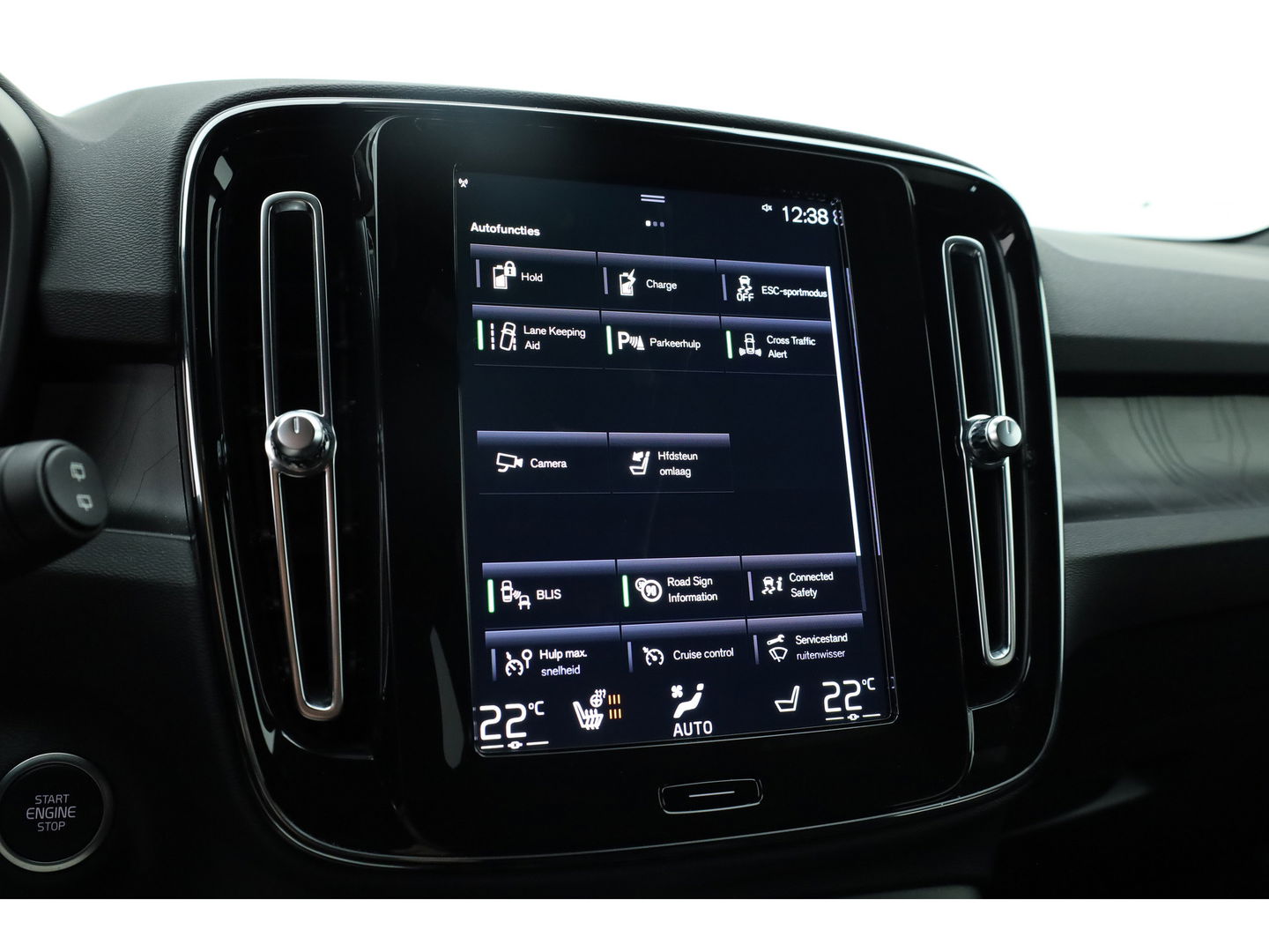 Volvo XC40 1.5 T4 Plug-in hybrid Plus Dark | 360 camera | H&K Audio | Elek. Stoelen |  Adap. cruise | Blis |