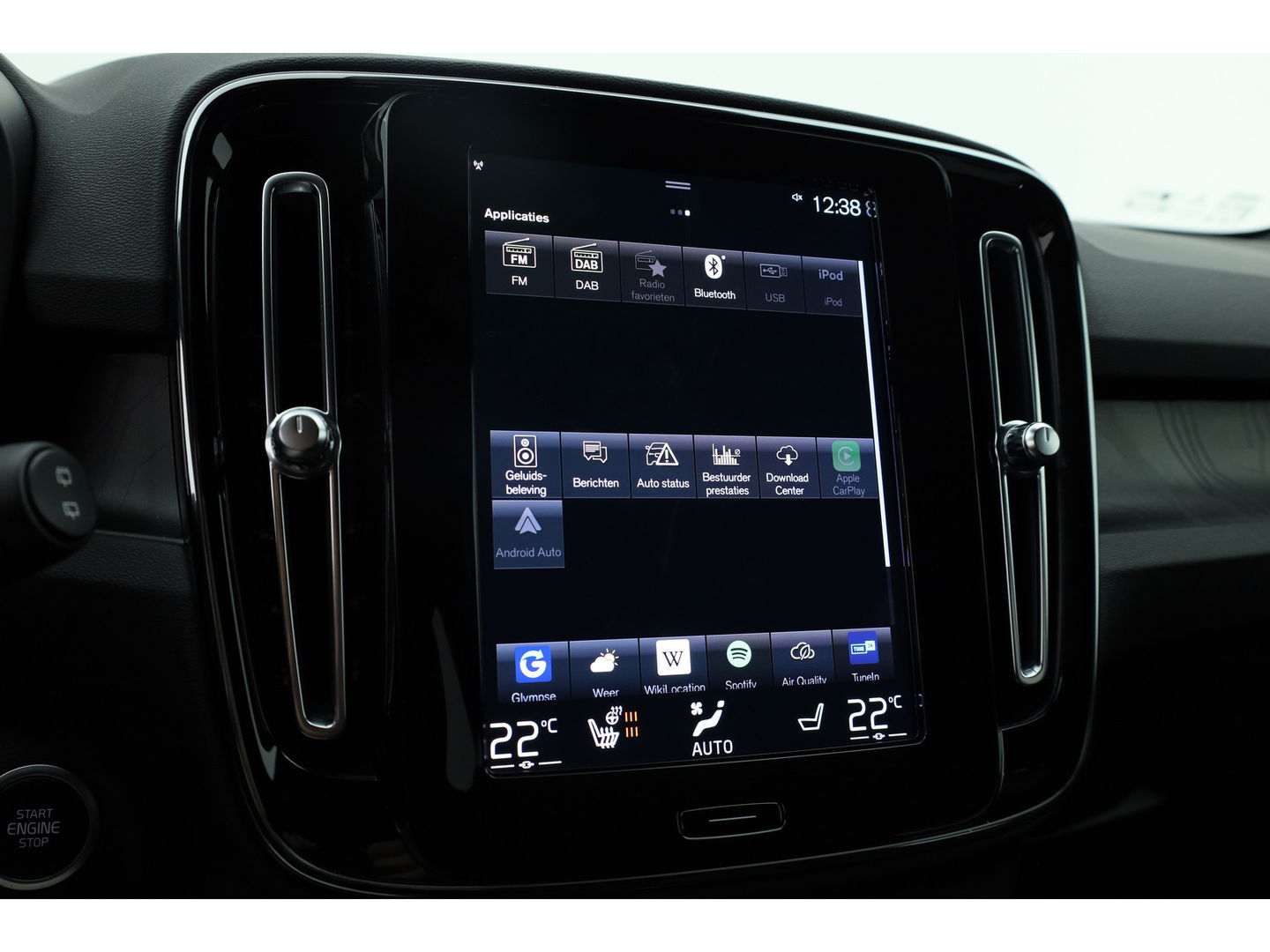 Volvo XC40 1.5 T4 Plug-in hybrid Plus Dark | 360 camera | H&K Audio | Elek. Stoelen |  Adap. cruise | Blis |