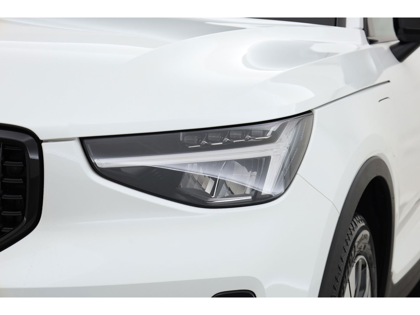 Volvo XC40 1.5 T4 Plug-in hybrid Plus Dark | 360 camera | H&K Audio | Elek. Stoelen |  Adap. cruise | Blis |