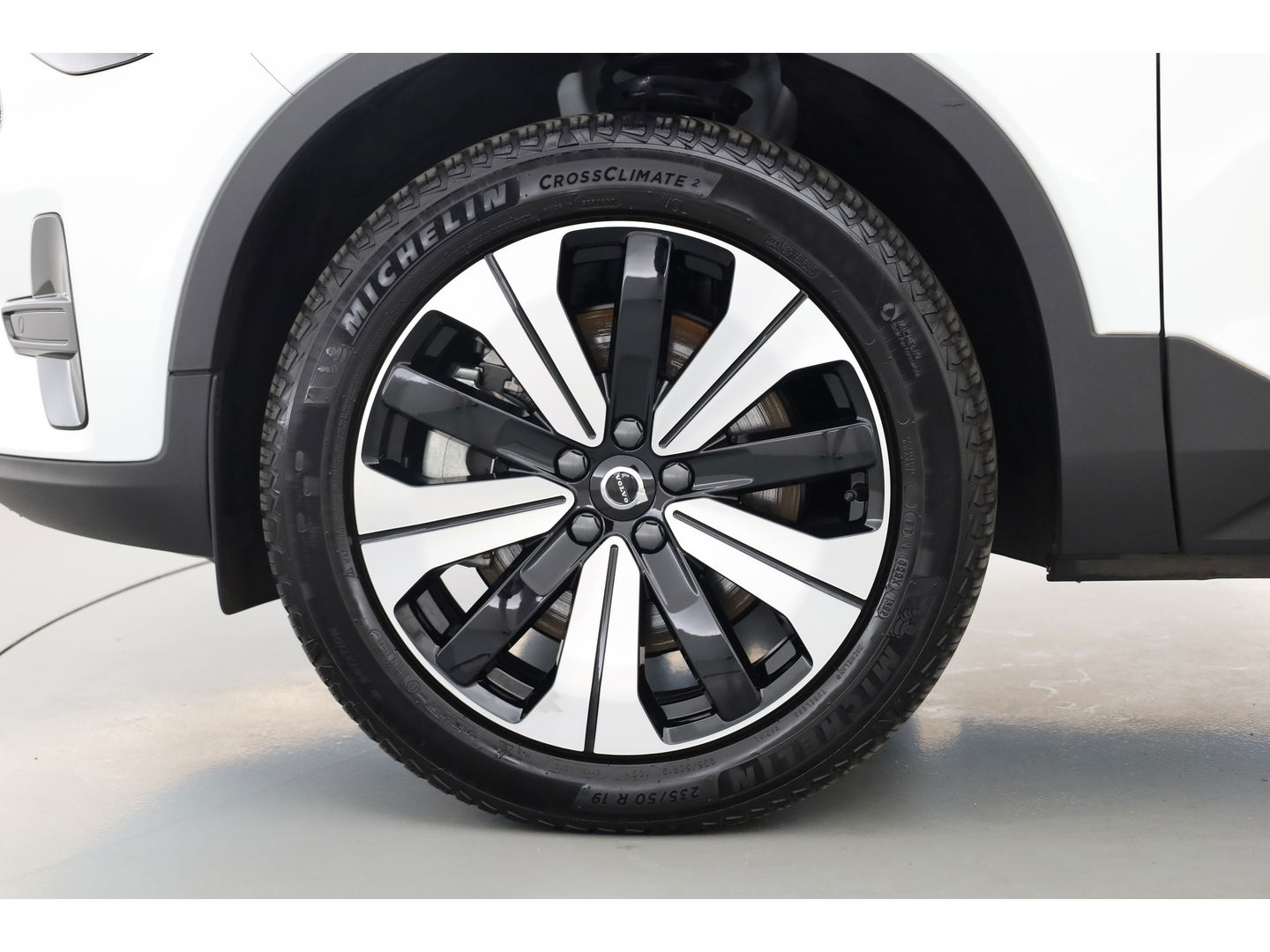 Volvo XC40 1.5 T4 Plug-in hybrid Plus Dark | 360 camera | H&K Audio | Elek. Stoelen |  Adap. cruise | Blis |