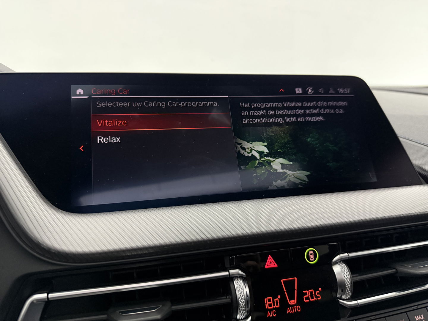 BMW 1-serie 118i High Executive 141PK | Pano | Virtual | Sfeerverl | Carplay | Trekh. | Parkeersens. | NAP