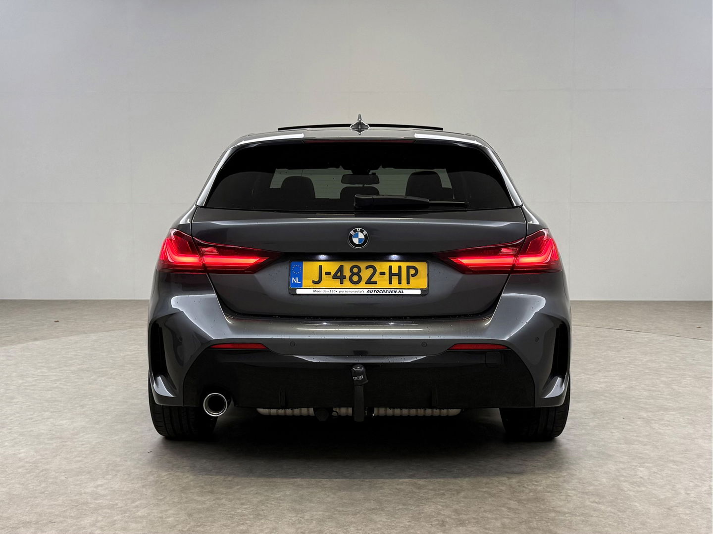 BMW 1-serie 118i High Executive 141PK | Pano | Virtual | Sfeerverl | Carplay | Trekh. | Parkeersens. | NAP