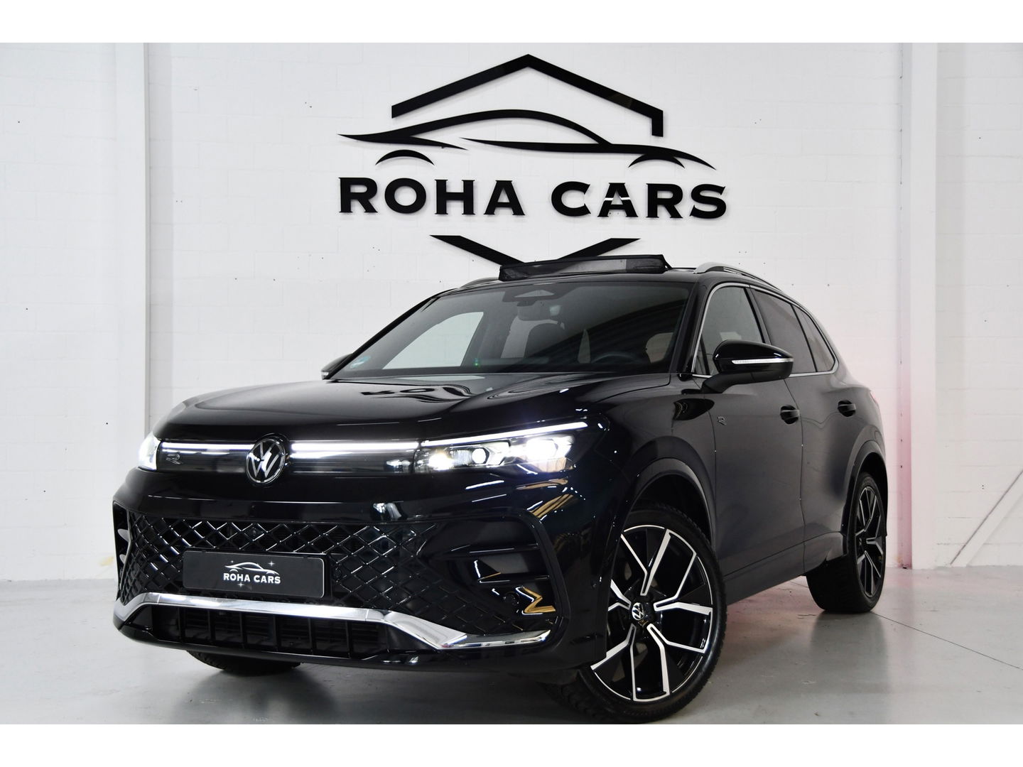 Volkswagen Tiguan 1.5 eTSI R-Line Pano/H&K/Iq-light/HUD/Massage