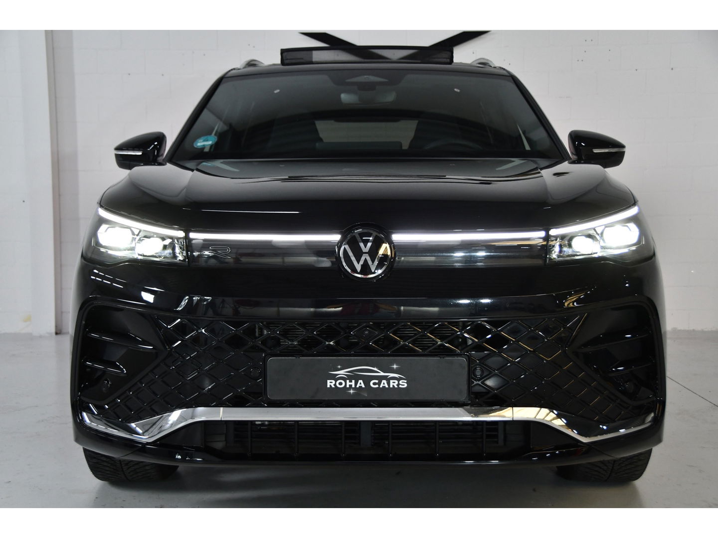 Volkswagen Tiguan 1.5 eTSI R-Line Pano/H&K/Iq-light/HUD/Massage