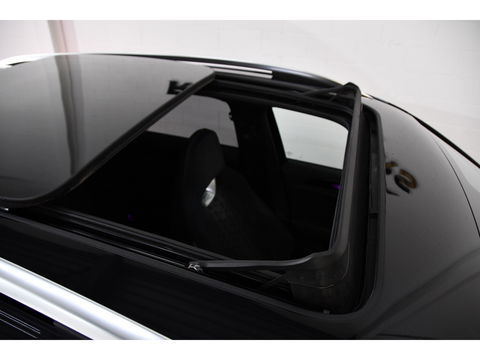 Volkswagen Tiguan 1.5 eTSI R-Line Pano/H&K/Iq-light/HUD/Massage