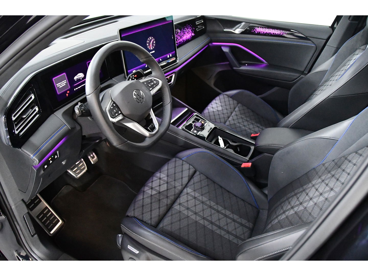 Volkswagen Tiguan 1.5 eTSI R-Line Pano/H&K/Iq-light/HUD/Massage