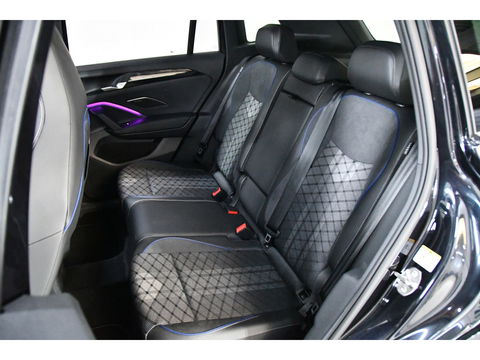 Volkswagen Tiguan 1.5 eTSI R-Line Pano/H&K/Iq-light/HUD/Massage