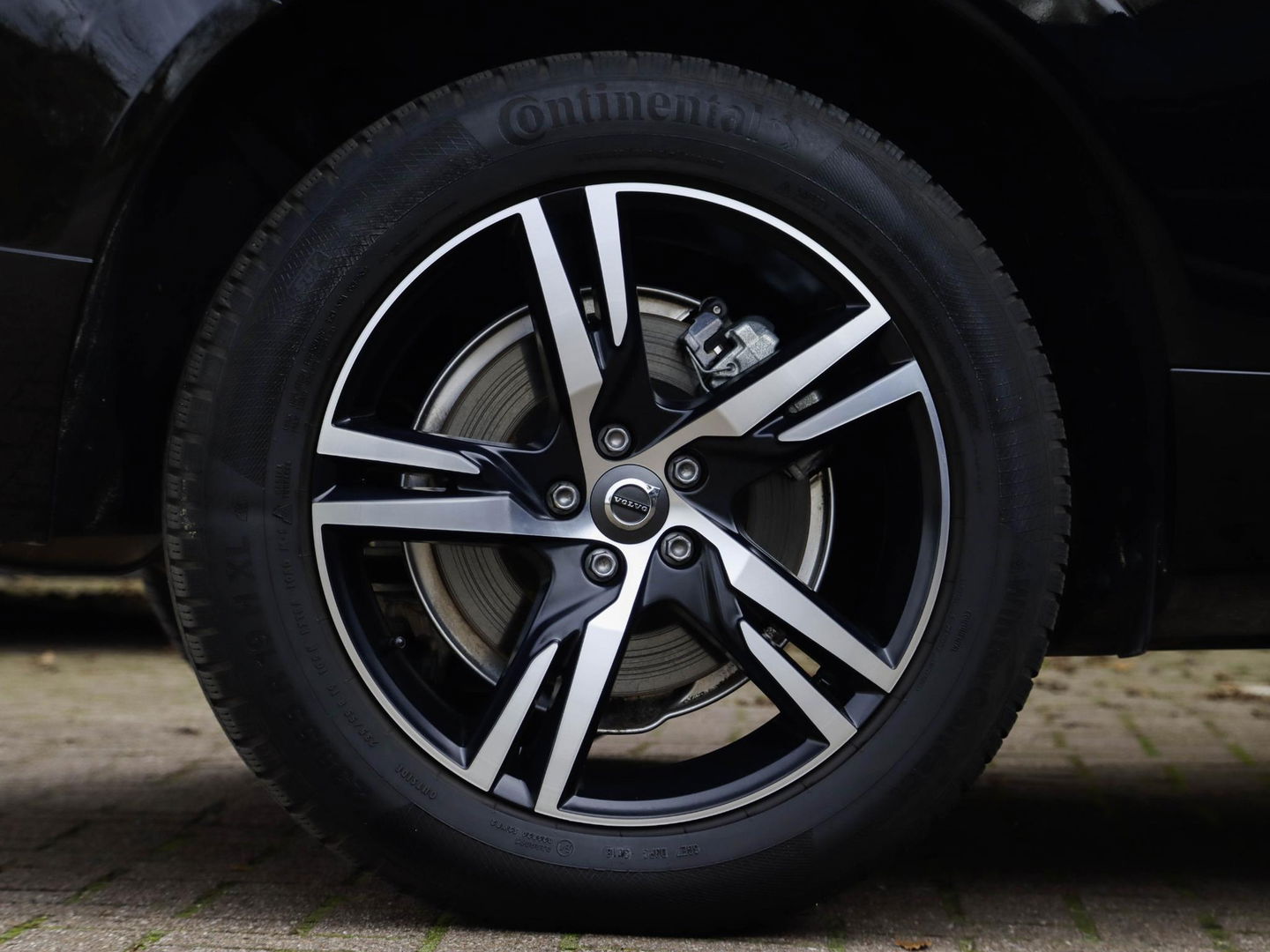 Volvo XC60 T8 AWD Plus Dark 455PK | BLIS | 360 Cam | Memory | Winterpakket