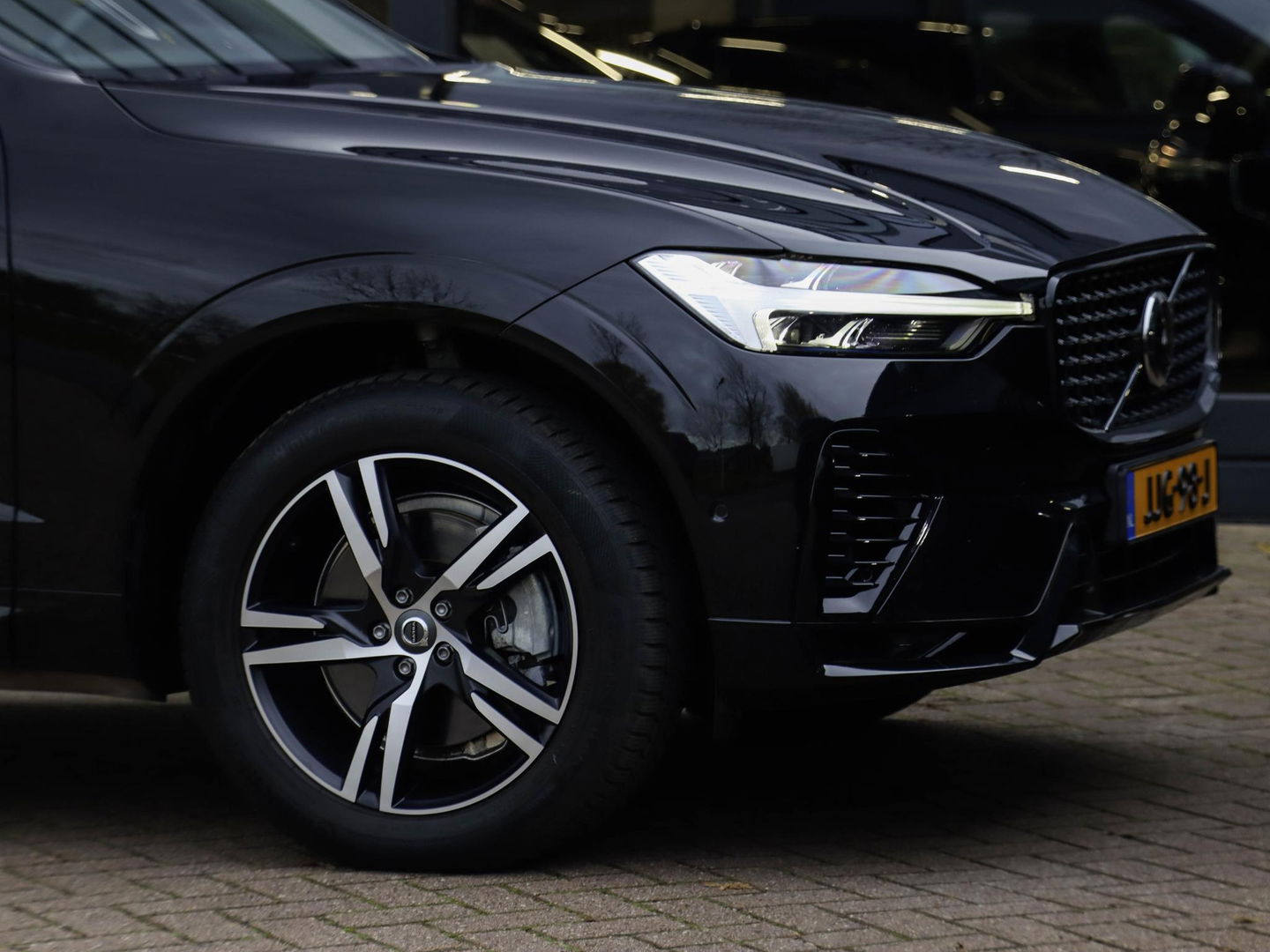 Volvo XC60 T8 AWD Plus Dark 455PK | BLIS | 360 Cam | Memory | Winterpakket