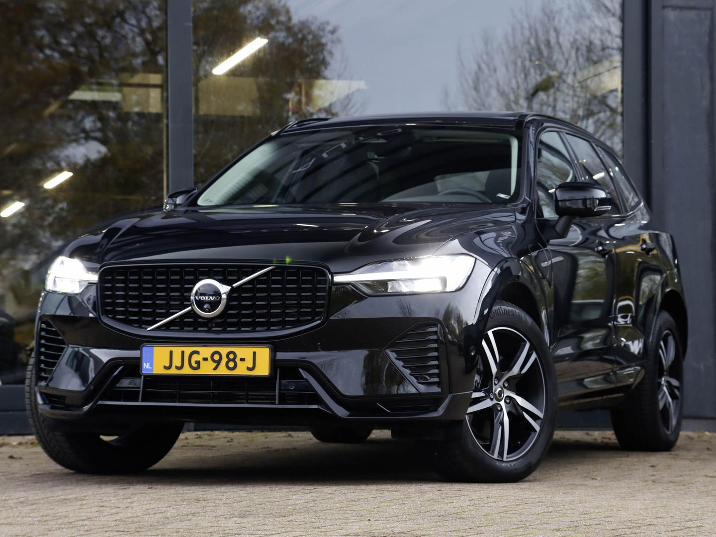 Volvo XC60 T8 AWD Plus Dark 455PK | BLIS | 360 Cam | Memory | Winterpakket