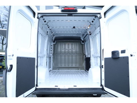 Citroën Jumper 2.2 BlueHDi 140pk L2H2 3.5t | Automaat | | Navi | Camera | Adapt.Cruise | Apple Carplay | Smart Key