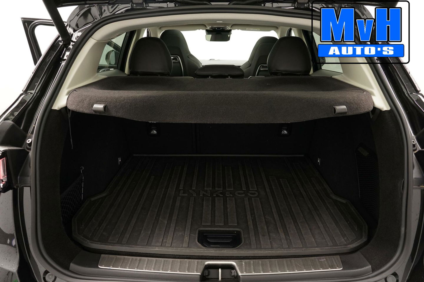 Lynk & Co 01 1.5 Hybride|LEER|FULL BLACK XXL|TREKHAAK|NAP