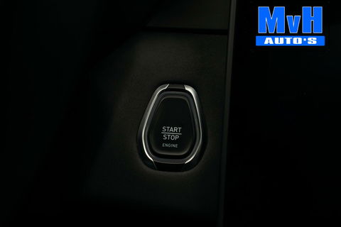 Lynk & Co 01 1.5 Hybride|LEER|FULL BLACK XXL|TREKHAAK|NAP