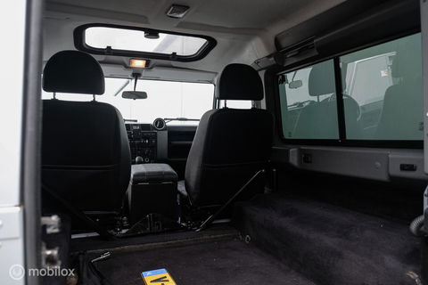 Land Rover Defender 90 2.4 TD | youngtimer | Lage km stand | airco | Stoelverwarming | sawtooth | led | rijklaarprijs |