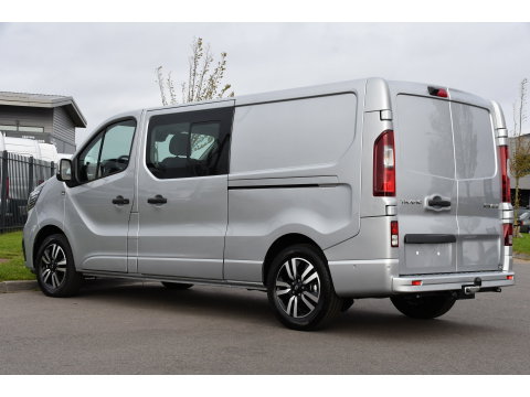 Renault Trafic 2.0 170 L2H1 Extra DC Facelift! 3 x Leverbaar, Virtual, Cruise, Carplay, Stoelverwarming, Clima, Automaat, LED, 170PK, 2 x Schuifdeur, Uniek!