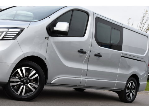 Renault Trafic 2.0 170 L2H1 Extra DC Facelift! 3 x Leverbaar, Virtual, Cruise, Carplay, Stoelverwarming, Clima, Automaat, LED, 170PK, 2 x Schuifdeur, Uniek!