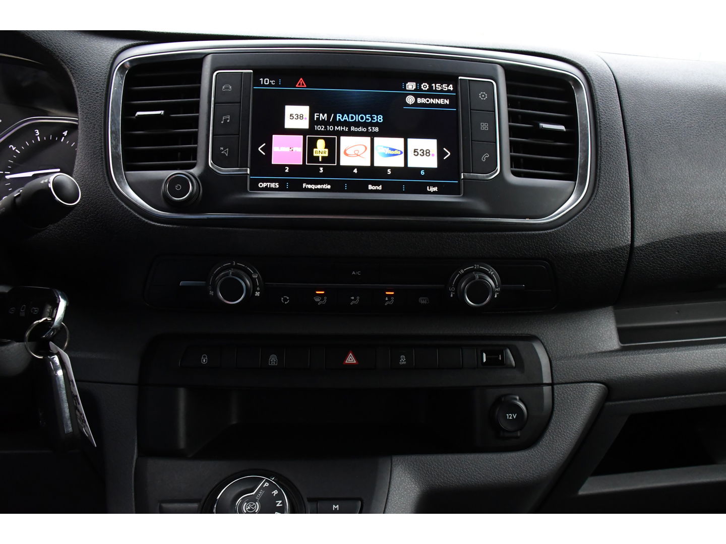 Peugeot Expert 2.0 BlueHDI L3 DC 180 PB Edition 360 Camera, Cruise, Carplay, NAVI, 177pk, Automaat, Multimedia, Trekhaak, Uniek!