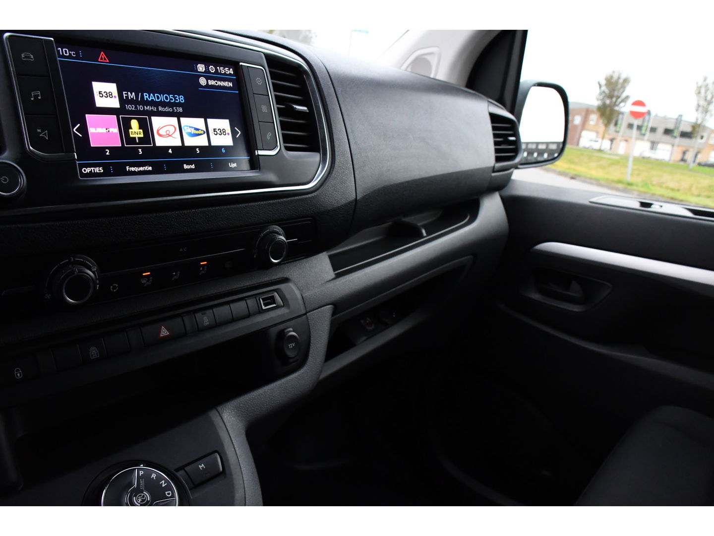 Peugeot Expert 2.0 BlueHDI L3 DC 180 PB Edition 360 Camera, Cruise, Carplay, NAVI, 177pk, Automaat, Multimedia, Trekhaak, Uniek!