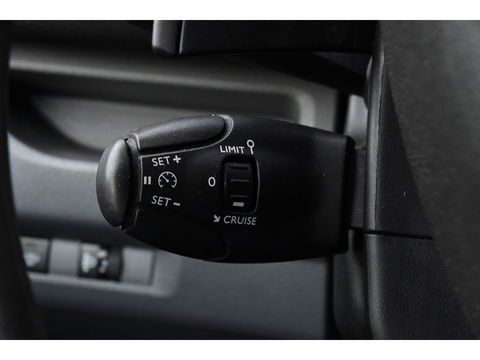 Peugeot Expert 2.0 BlueHDI L3 DC 180 PB Edition 360 Camera, Cruise, Carplay, NAVI, 177pk, Automaat, Multimedia, Trekhaak, Uniek!