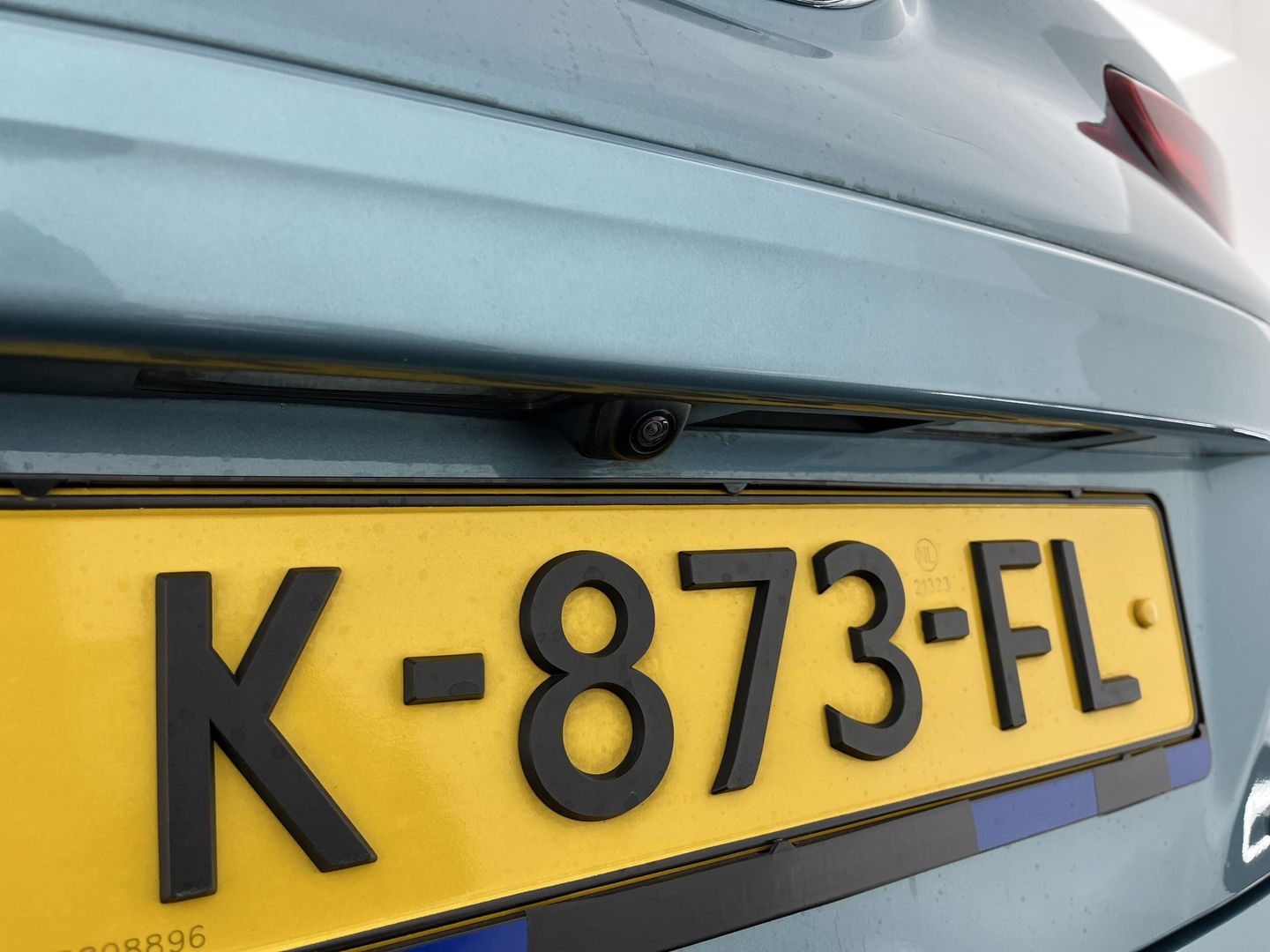 Hyundai KONA EV Fashion 64 kWh [ 3-Fase ] { SOH-100% } (INCL-BTW) Aut.*PANO | KRELL-AUDIO | HEAD-UP | NAVI-FULLMAP | KEYLESS | SHIFT-PADDLES | LANE-ASSIST | BLIND-SPOT | CAMERA | DAB | ECC | PDC | ADAPTIVE-CRUISE | COMFORT-SEATS | 17"ALU*