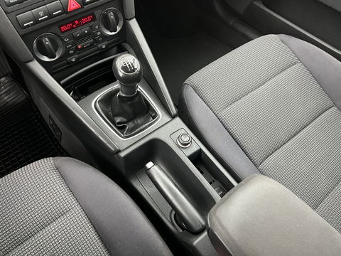 Audi A3 Sportback 1.4 TFSI Attraction Business *ECC | PDC | CRUISE | COMFORT-SEATS | 16''ALU*