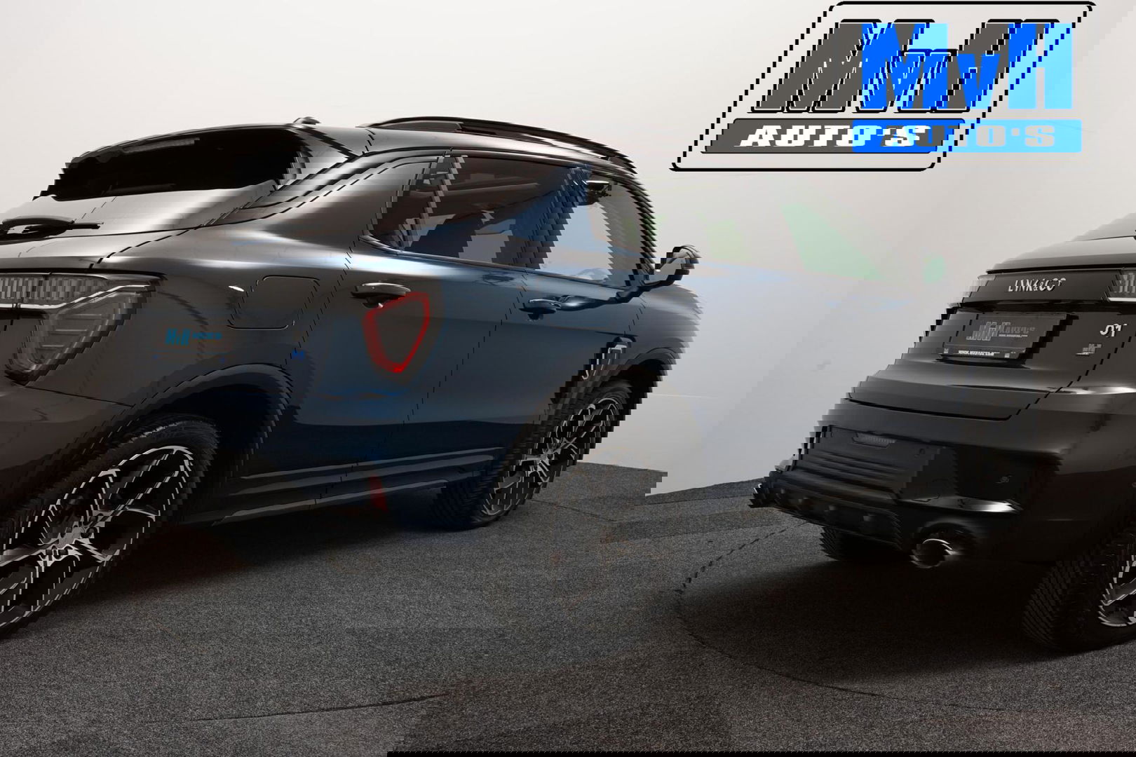 Lynk & Co 01 1.5 Plug-in Hybride|FULL BLACK|360°CAM|PANO|NAP