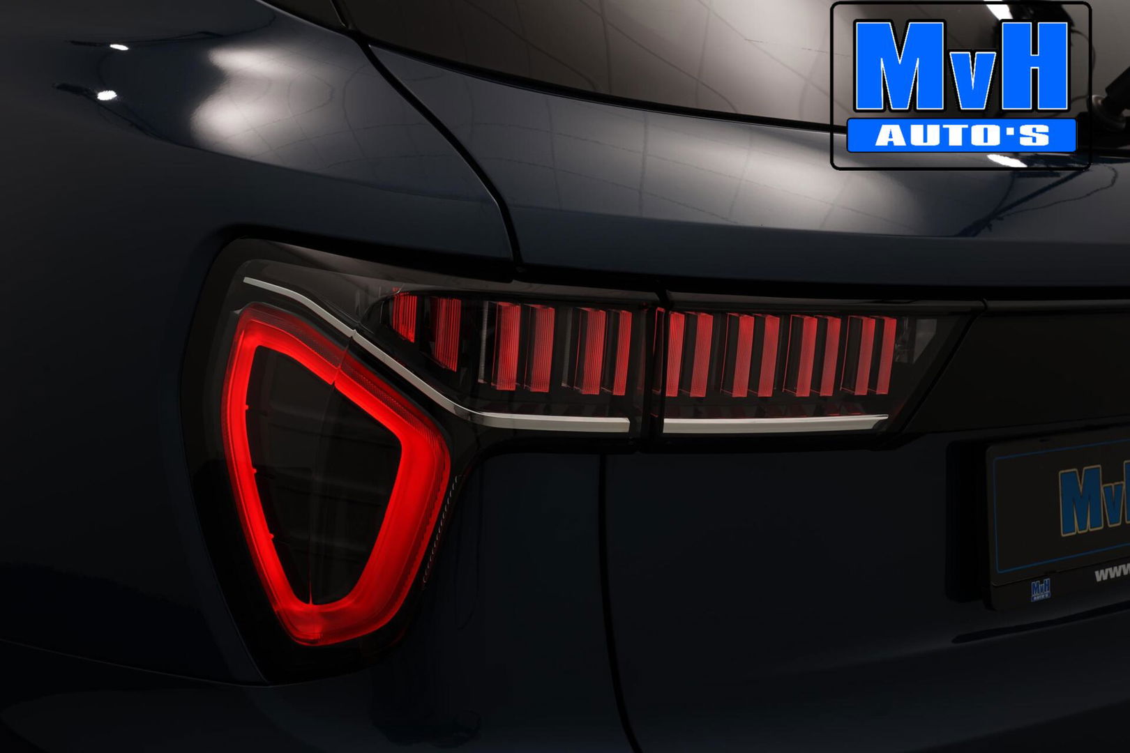 Lynk & Co 01 1.5 Plug-in Hybride|FULL BLACK|360°CAM|PANO|NAP