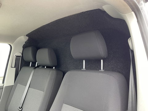 Volkswagen Transporter 2.0 TDI L1H1 26 Economy Business / vaste prijs rijklaar € 17.950 ex btw / lease vanaf € 302 / euro 6 / bpm vrij / airco / cruise / achterdeuren / bijrijdersbank / pdc achter !