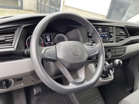 Volkswagen Transporter 2.0 TDI L1H1 26 Economy Business / vaste prijs rijklaar € 17.950 ex btw / lease vanaf € 302 / euro 6 / bpm vrij / airco / cruise / achterdeuren / bijrijdersbank / pdc achter !