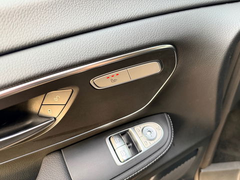 Mercedes-Benz EQV 300 90kWh SoH 95 % L3 Extra Lang - 8 Zits - Leder - elc. Schuif